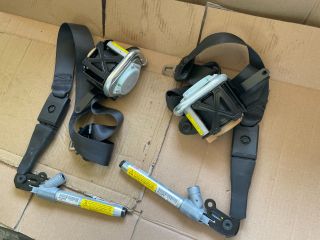 bontott OPEL INSIGNIA Első Biztonsági Öv Pár (Feszítővel)