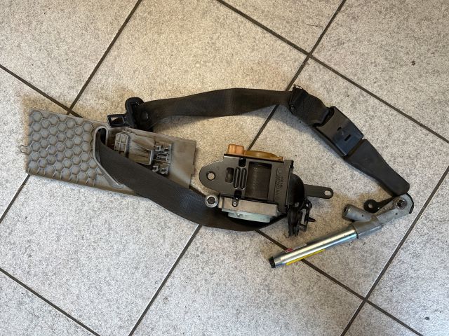 bontott OPEL INSIGNIA Első Biztonsági Öv Pár (Feszítővel)