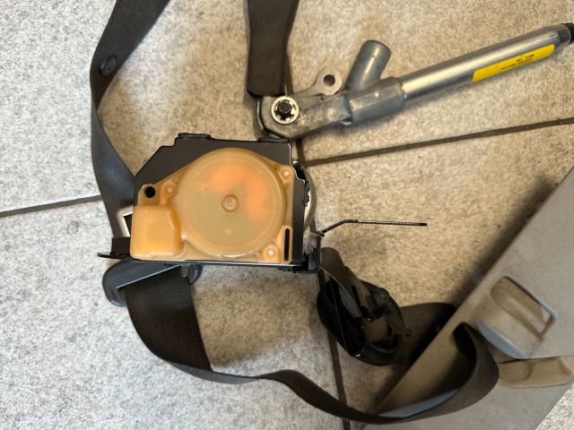 bontott OPEL INSIGNIA Első Biztonsági Öv Pár (Feszítővel)