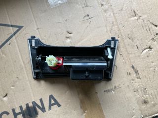 bontott OPEL INSIGNIA Első Hamutartó