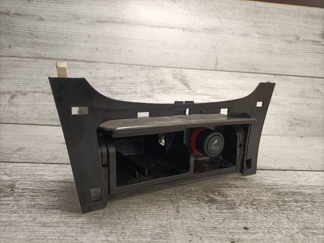 bontott OPEL INSIGNIA Első Hamutartó