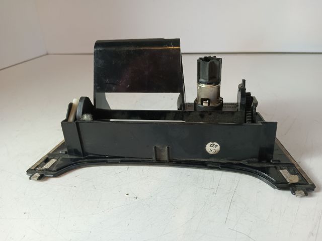 bontott OPEL INSIGNIA Első Hamutartó