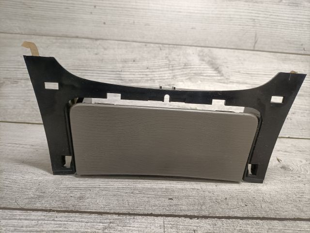 bontott OPEL INSIGNIA Első Hamutartó