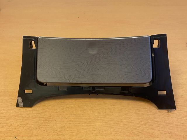 bontott OPEL INSIGNIA Első Hamutartó