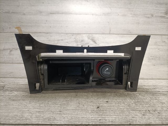 bontott OPEL INSIGNIA Első Hamutartó