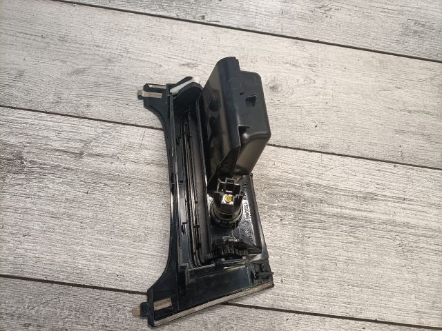 bontott OPEL INSIGNIA Első Hamutartó