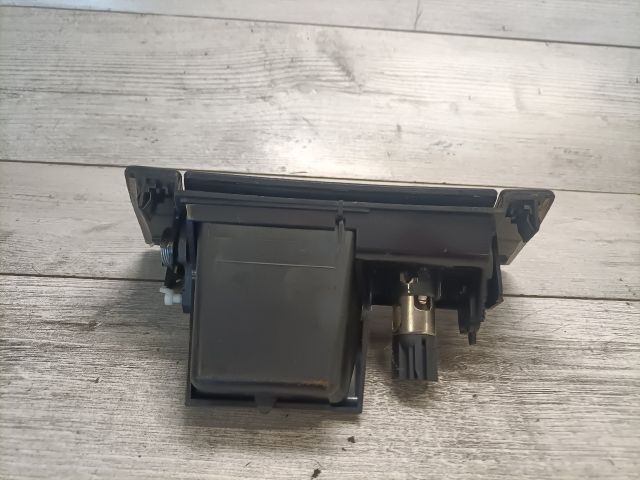 bontott OPEL INSIGNIA Első Hamutartó