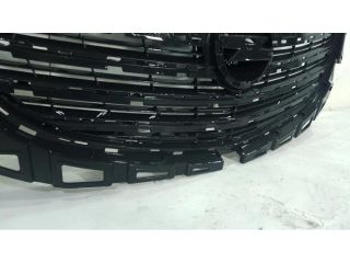 bontott OPEL INSIGNIA Első Lökhárító Alsó Középső Díszrács