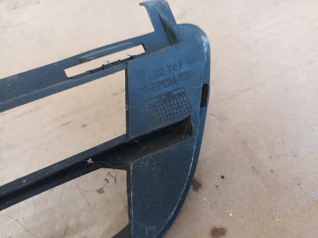 bontott OPEL INSIGNIA Első Lökhárító Alsó (Műanyag)