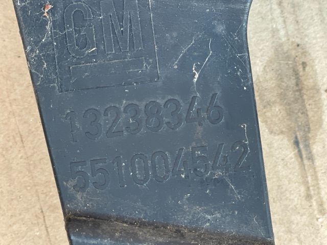 bontott OPEL INSIGNIA Első Lökhárító Alsó (Műanyag)