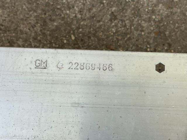 bontott OPEL INSIGNIA Első Lökhárító Merevítő (Fém)