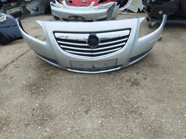 bontott OPEL INSIGNIA Első Lökhárító (Részeivel)