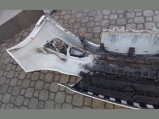 bontott OPEL INSIGNIA Első Lökhárító (Részeivel)