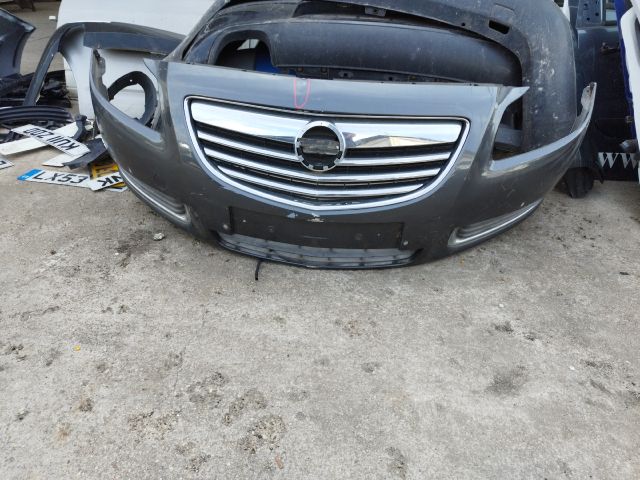 bontott OPEL INSIGNIA Első Lökhárító (Részeivel)