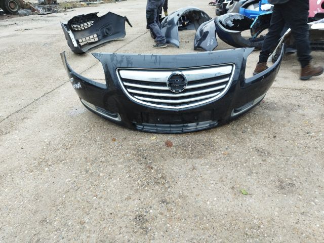 bontott OPEL INSIGNIA Első Lökhárító (Részeivel)