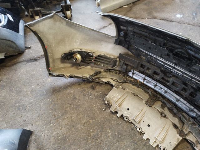 bontott OPEL INSIGNIA Első Lökhárító (Részeivel)