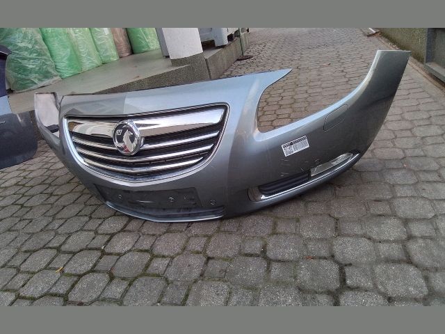 bontott OPEL INSIGNIA Első Lökhárító (Részeivel)