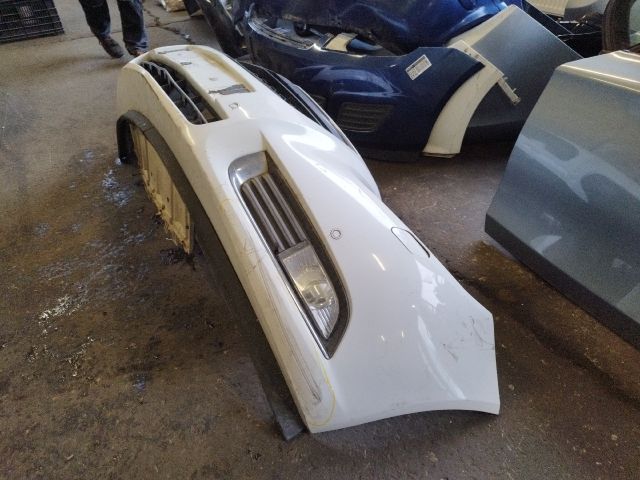 bontott OPEL INSIGNIA Első Lökhárító (Részeivel)