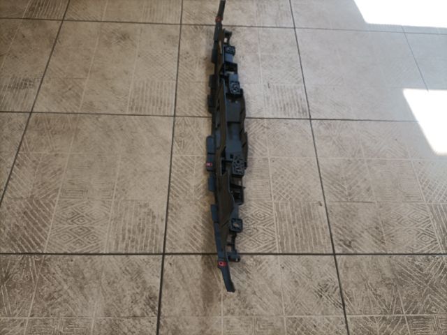 bontott OPEL INSIGNIA Első Lökhárító Tartó Felső