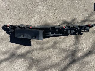 bontott OPEL INSIGNIA Első Lökhárító Tartó Felső