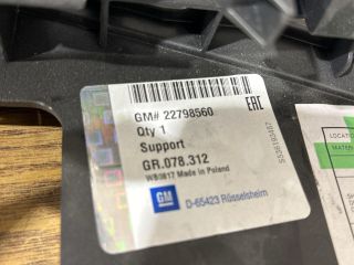 bontott OPEL INSIGNIA Első Lökhárító Tartó Felső