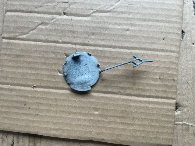 bontott OPEL INSIGNIA Első Vonószem Burkolat