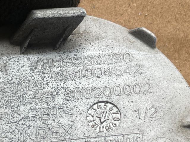 bontott OPEL INSIGNIA Első Vonószem Burkolat