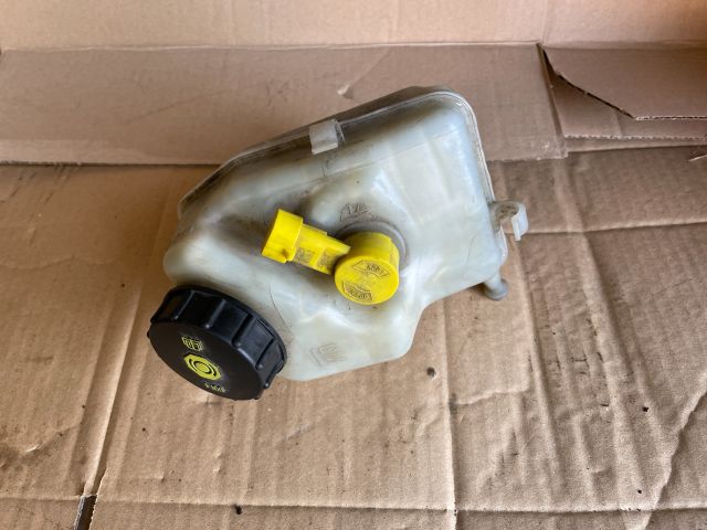 bontott OPEL INSIGNIA Fékfolyadék Tartály