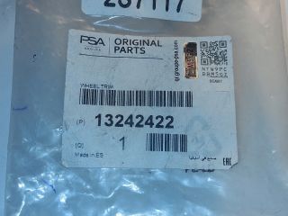 bontott OPEL INSIGNIA Felniközép (1 db)