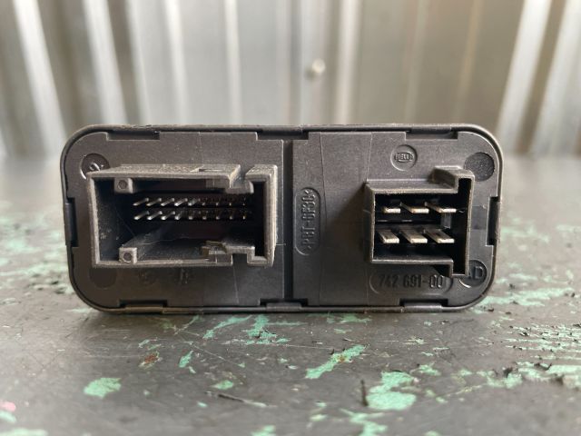 bontott OPEL INSIGNIA Fényszóró Elektronika