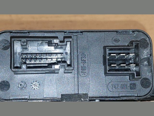 bontott OPEL INSIGNIA Fényszóró Elektronika