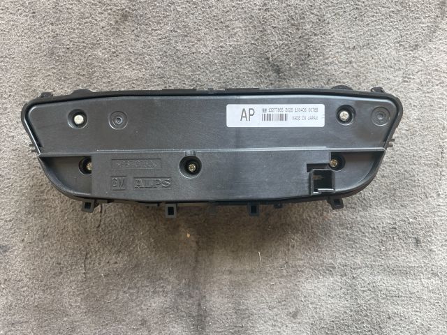 bontott OPEL INSIGNIA Fűtéskapcsoló (digit klímás)