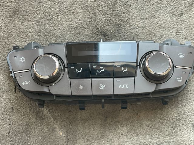 bontott OPEL INSIGNIA Fűtéskapcsoló (digit klímás)