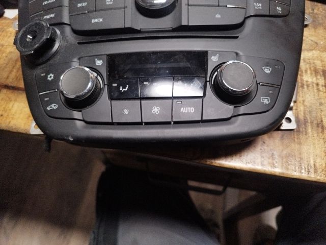 bontott OPEL INSIGNIA Fűtéskapcsoló (digit klímás)