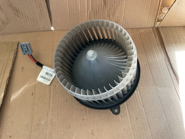 bontott OPEL INSIGNIA Fűtőmotor (Klímás)