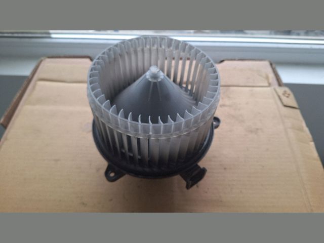 bontott OPEL INSIGNIA Fűtőmotor (Klímás)