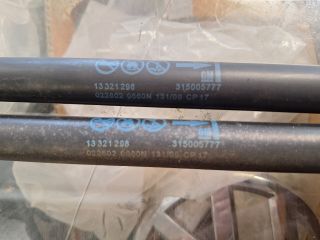 bontott OPEL INSIGNIA Gázrugós Kitámasztó Teleszkóp Pár Csomagtérajtó