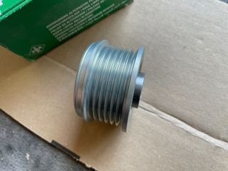 bontott OPEL INSIGNIA Generátor Szabadonfutó