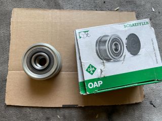 bontott OPEL INSIGNIA Generátor Szabadonfutó