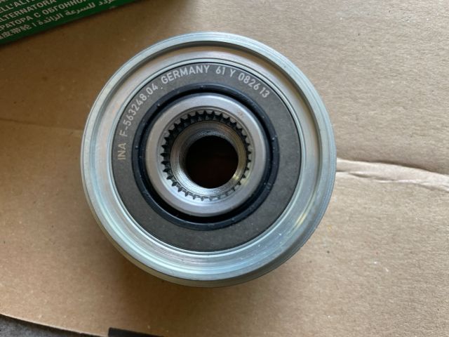 bontott OPEL INSIGNIA Generátor Szabadonfutó