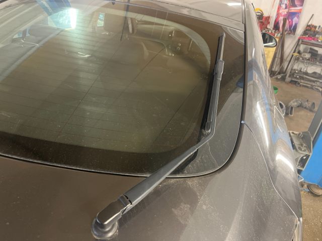 bontott OPEL INSIGNIA Hátsó Ablaktörlő Kar