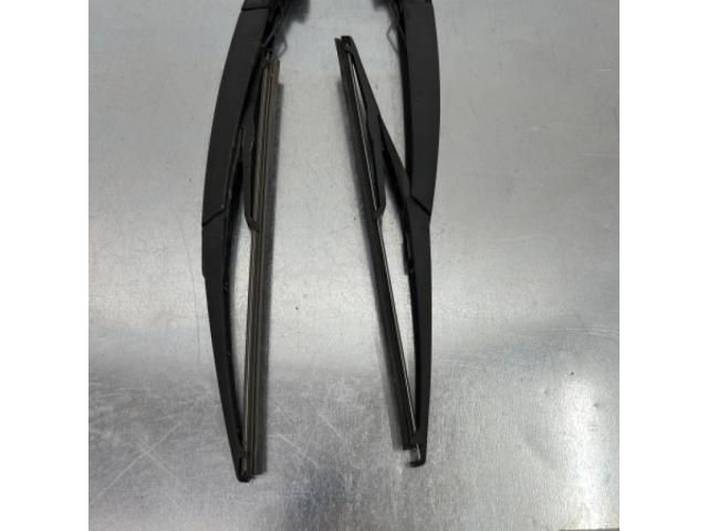 bontott OPEL INSIGNIA Hátsó Ablaktörlő Kar