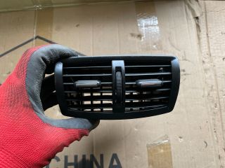 bontott OPEL INSIGNIA Hátsó középső Szellőző