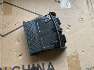 bontott OPEL INSIGNIA Hátsó középső Szellőző