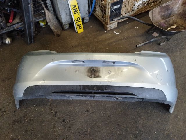 bontott OPEL INSIGNIA Hátsó Lökhárító (Részeivel)