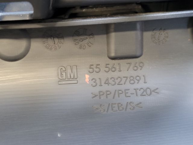 bontott OPEL INSIGNIA Homlokfal Burkolat