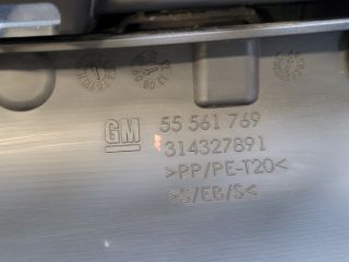 bontott OPEL INSIGNIA Homlokfal Burkolat