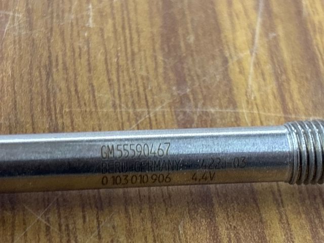 bontott OPEL INSIGNIA Izzító/Gyújtó Gyertya