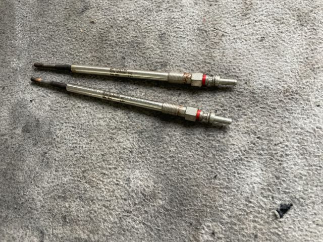 bontott OPEL INSIGNIA Izzító/Gyújtó Gyertya