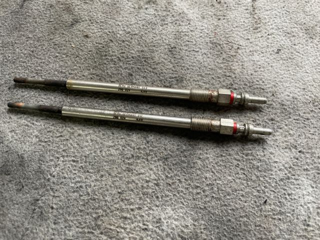 bontott OPEL INSIGNIA Izzító/Gyújtó Gyertya